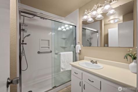 32405 1st Place S Federal Way WA 98003