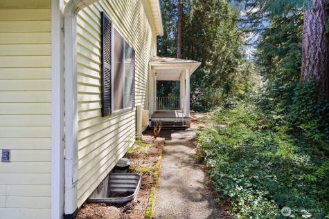 32405 1st Place S Federal Way WA 98003
