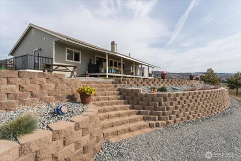 605 Chelan Trails Road Manson WA 98831