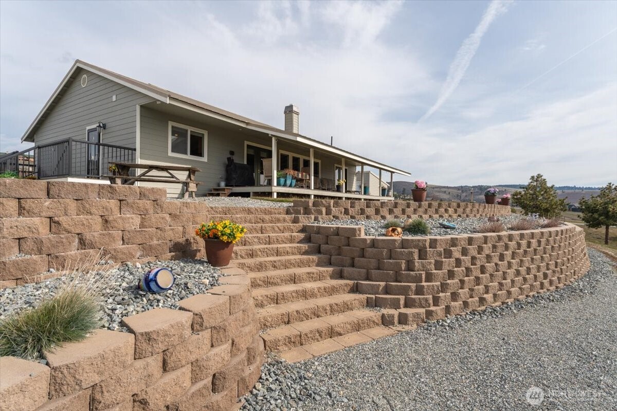 605 Chelan Trails Road Manson WA 98831