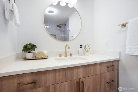 16103 E Shore Drive Lynnwood WA 98087