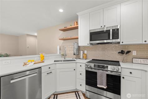 24022 SE 262nd Street Maple Valley WA 98038
