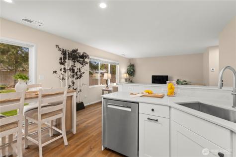 24022 SE 262nd Street Maple Valley WA 98038