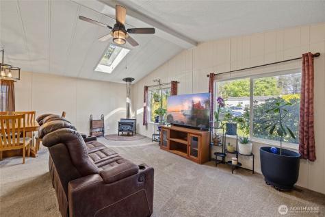 4331 Hamilton Drive Oak Harbor WA 98277
