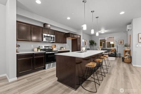 7027 Rainier Drive Everett WA 98203