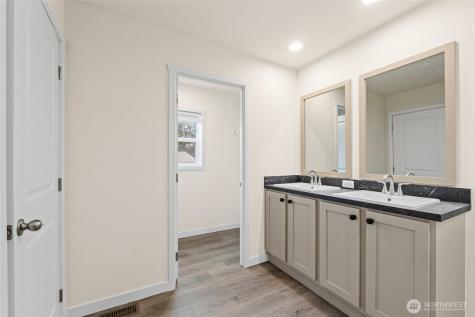 793 N Carter Colville WA 99114