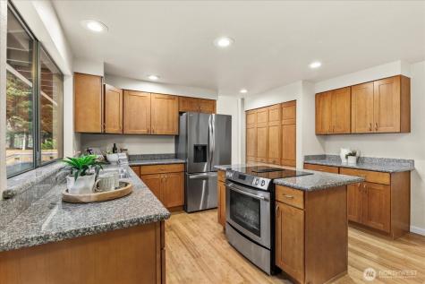 14715 NE 61st Court Redmond WA 98052