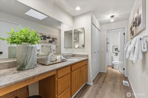 14715 NE 61st Court Redmond WA 98052