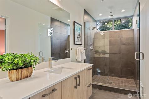 8424 24th Avenue SW Seattle WA 98106
