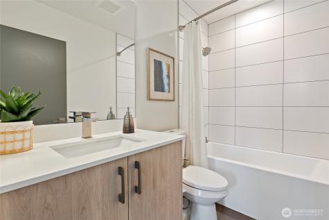 8424 24th Avenue SW Seattle WA 98106