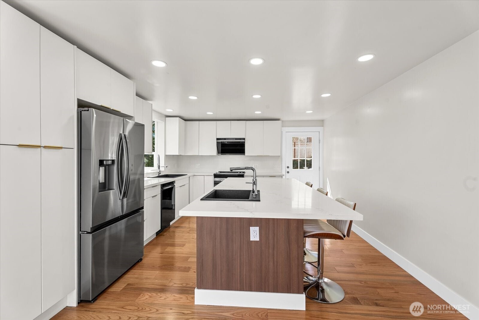 7915 S Lakeridge Drive Seattle WA 98178
