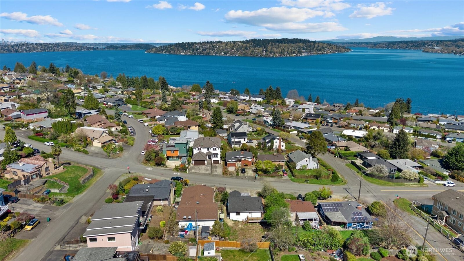 7915 S Lakeridge Drive Seattle WA 98178