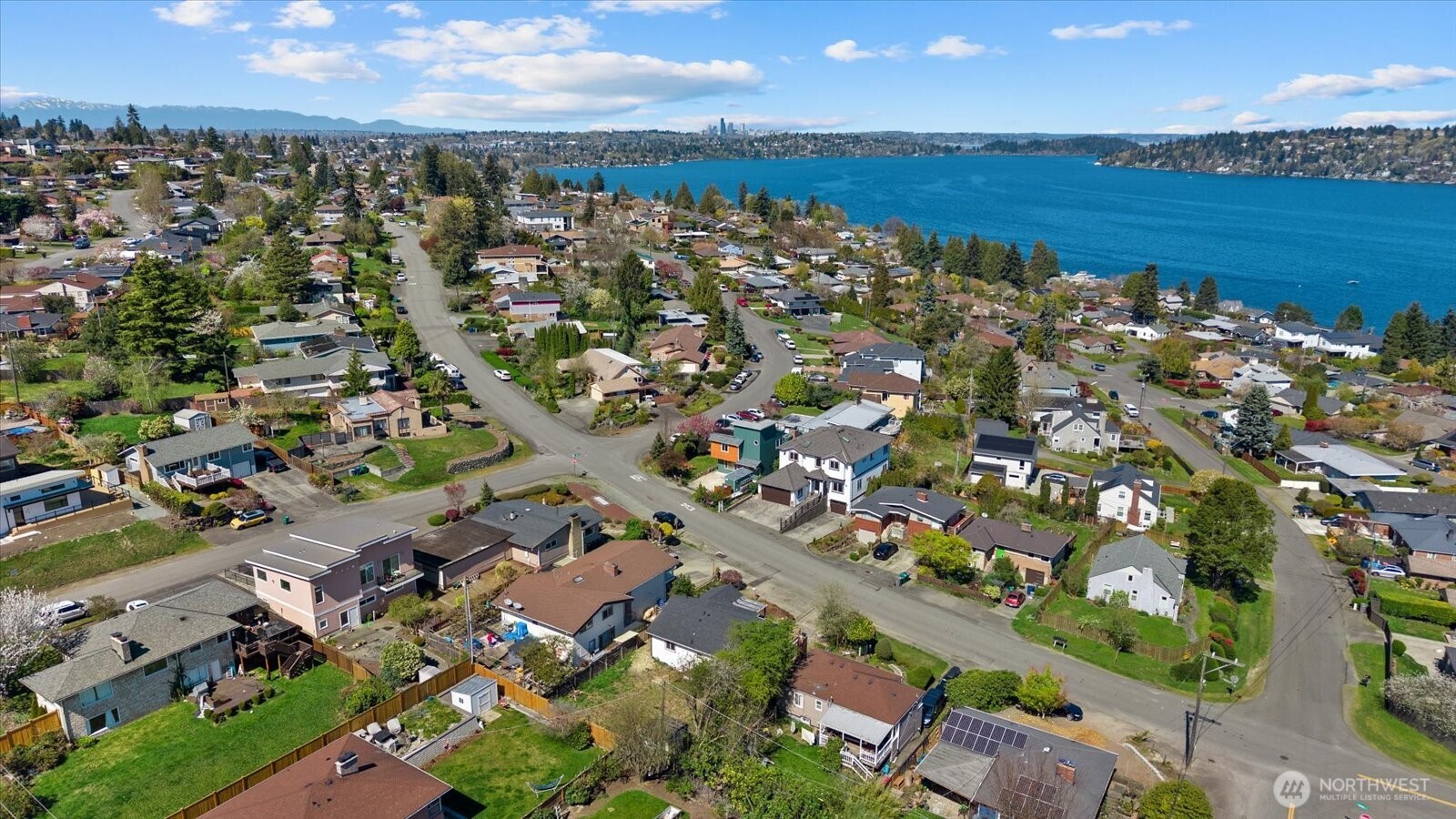 7915 S Lakeridge Drive Seattle WA 98178