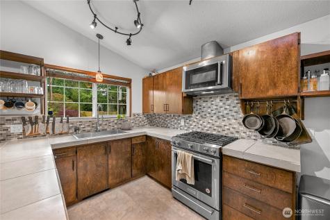 3341 Moody Street Mount Vernon WA 98274