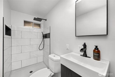 3341 Moody Street Mount Vernon WA 98274