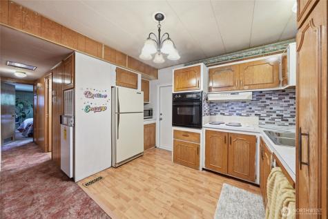 18501 52nd Avenue W Lynnwood WA 98037