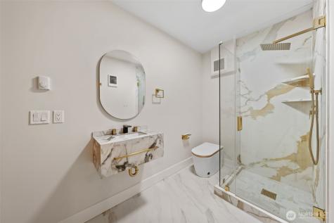 7905 240th Street SW Edmonds WA 98026
