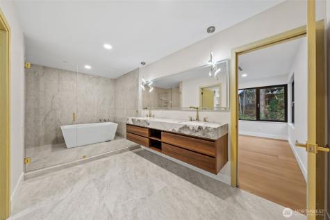 7905 240th Street SW Edmonds WA 98026