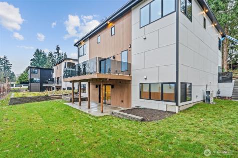 7905 240th Street SW Edmonds WA 98026