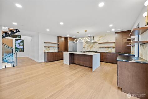 7905 240th Street SW Edmonds WA 98026