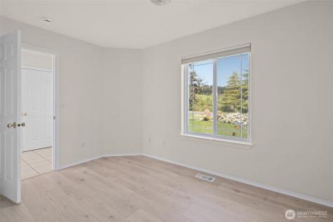 2241 Mariner Beach Drive Oak Harbor WA 98277