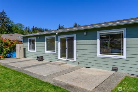 2241 Mariner Beach Drive Oak Harbor WA 98277