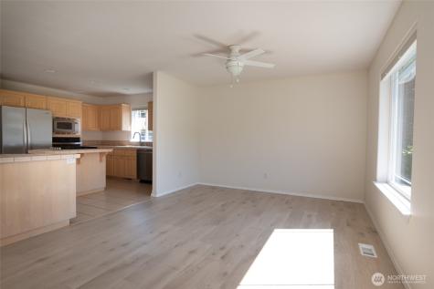 2241 Mariner Beach Drive Oak Harbor WA 98277