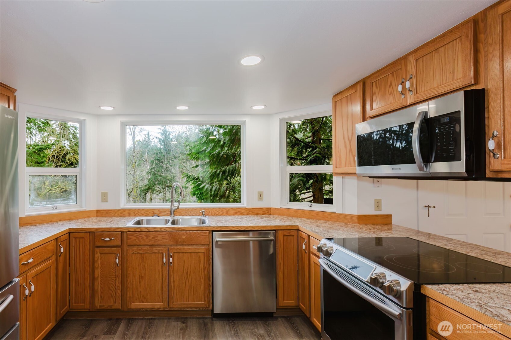 16326 SE Auburn-black Diamond Road Auburn WA 98092