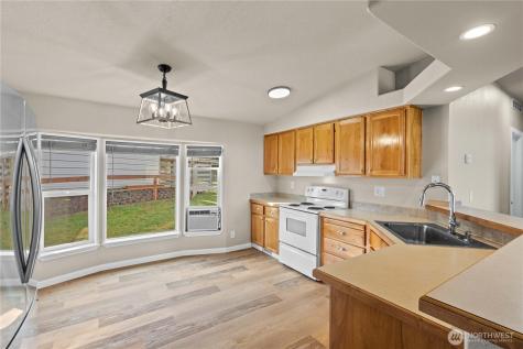 2313 420th Street E Eatonville WA 98328