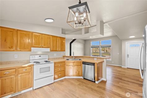 2313 420th Street E Eatonville WA 98328