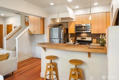 2363 S Mcclellan Street Seattle WA 98144