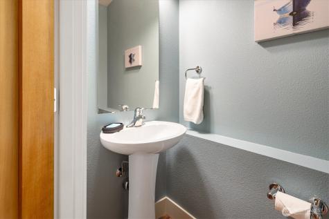 2363 S Mcclellan Street Seattle WA 98144