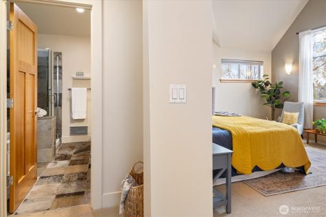2363 S Mcclellan Street Seattle WA 98144
