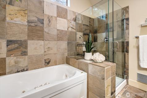 2363 S Mcclellan Street Seattle WA 98144