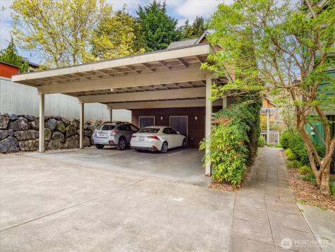 2363 S Mcclellan Street Seattle WA 98144