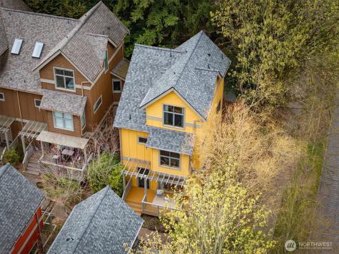 2363 S Mcclellan Street Seattle WA 98144