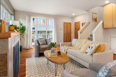 2363 S Mcclellan Street Seattle WA 98144
