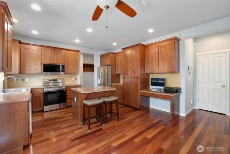 3815 Rossberg Street SE Lacey WA 98503