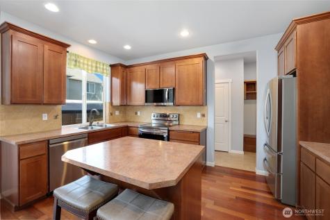 3815 Rossberg Street SE Lacey WA 98503