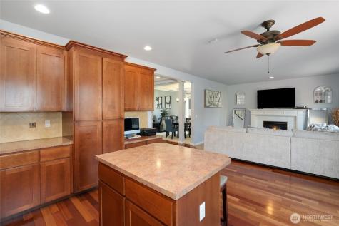 3815 Rossberg Street SE Lacey WA 98503
