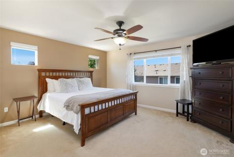 3815 Rossberg Street SE Lacey WA 98503
