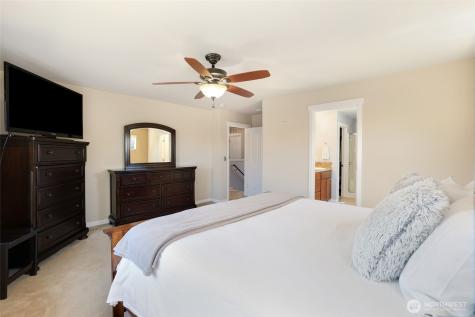 3815 Rossberg Street SE Lacey WA 98503