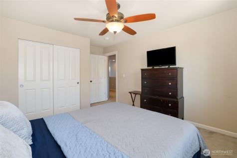 3815 Rossberg Street SE Lacey WA 98503