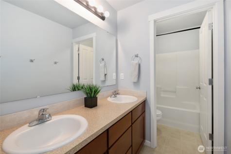 3815 Rossberg Street SE Lacey WA 98503
