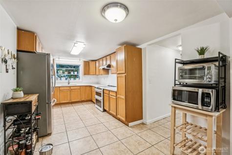 23716 Locust Way Bothell WA 98021