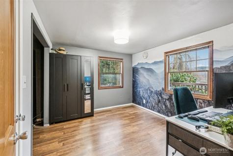 23716 Locust Way Bothell WA 98021