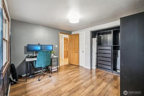 23716 Locust Way Bothell WA 98021