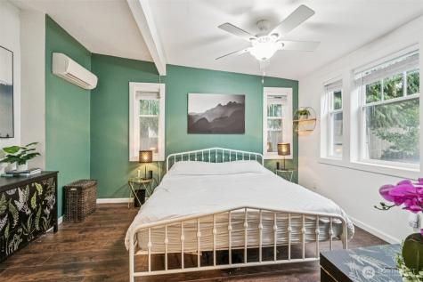 23716 Locust Way Bothell WA 98021