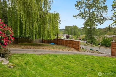 23716 Locust Way Bothell WA 98021