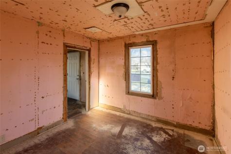 722 Jackson Street Omak WA 98841